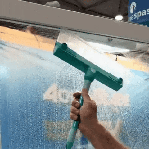 Quick and Easy Streak-Free Window Cleaning🏅